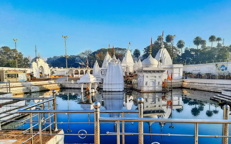 0010522 Narmada Mandir Complex, Amarkantak 078