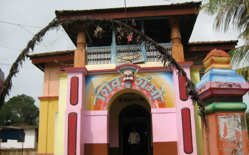 Bandeshwar Temple In Banda