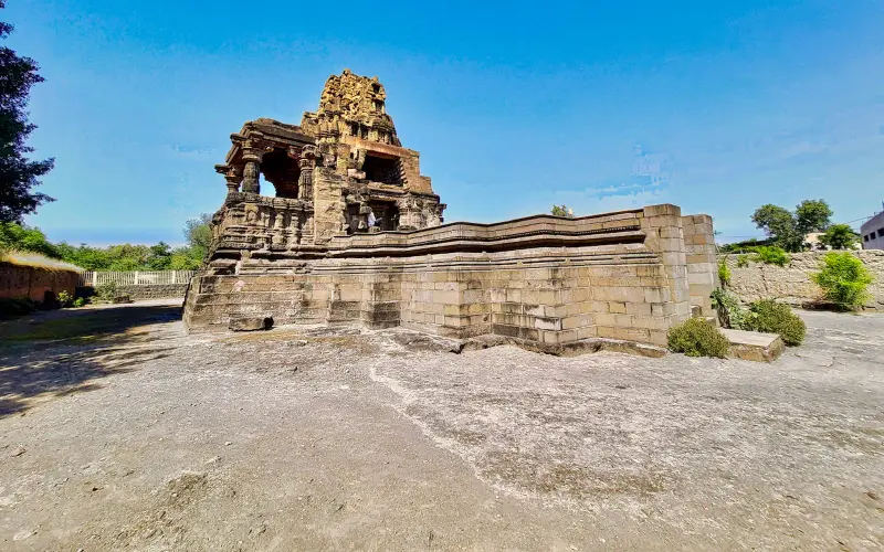 0102221 Mahakaleswar temple 1, Un, Khargone district, Madhya Pradesh 009
